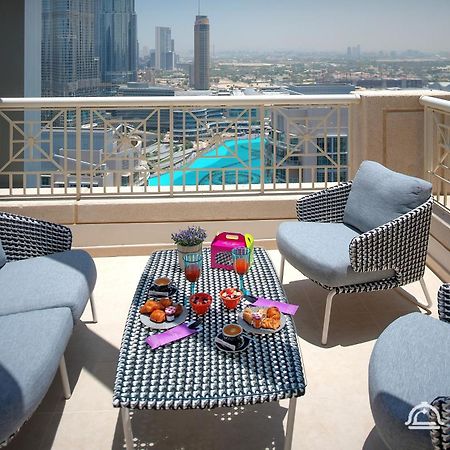 Dream Inn - Apartment With Private Terrace, 29 Boulevard Downtown ดูไบ ภายนอก รูปภาพ