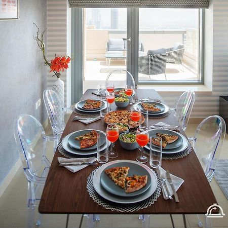 Dream Inn - Apartment With Private Terrace, 29 Boulevard Downtown ดูไบ ภายนอก รูปภาพ