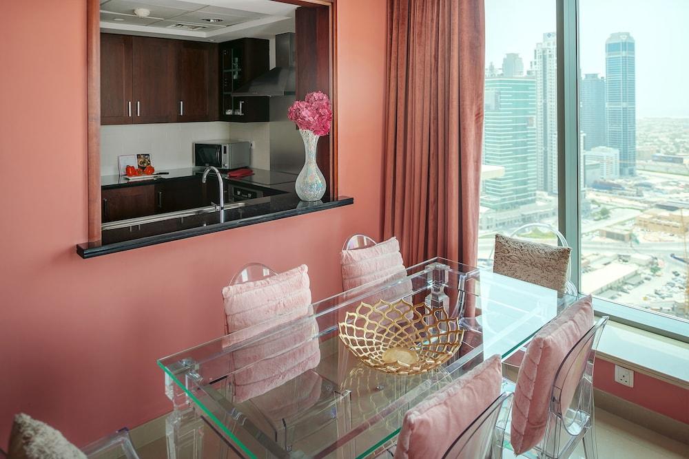 Dream Inn - Apartment With Private Terrace, 29 Boulevard Downtown ดูไบ ภายนอก รูปภาพ